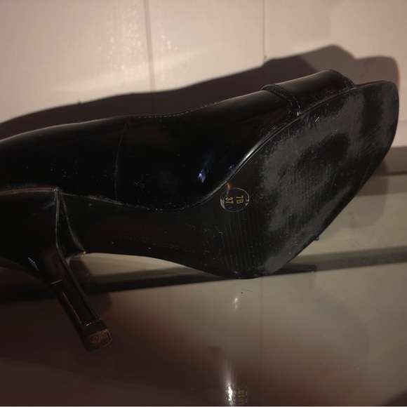 BCBG  Open toed black heels, size 7 - Picture 3 of 6